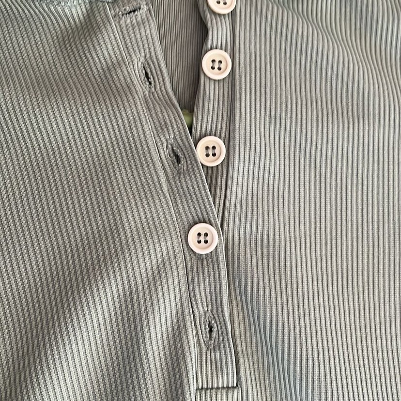 Düğmeli Gri Hamile Bluzu, Uzun Kollu, Midi Boy - Görsel 2