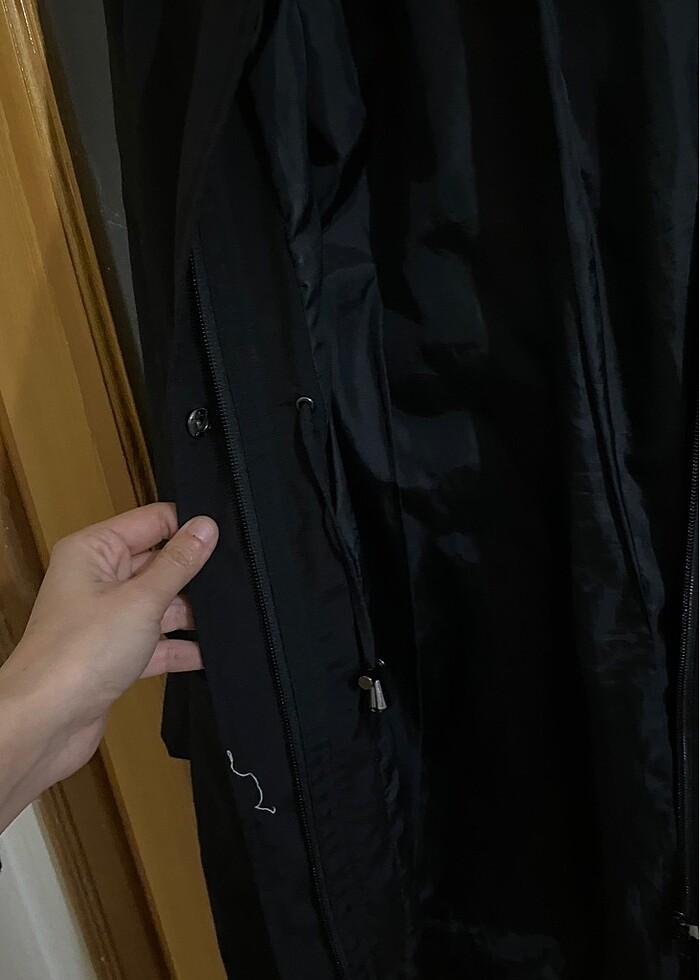 Kadın kapşonlu - Görsel 3