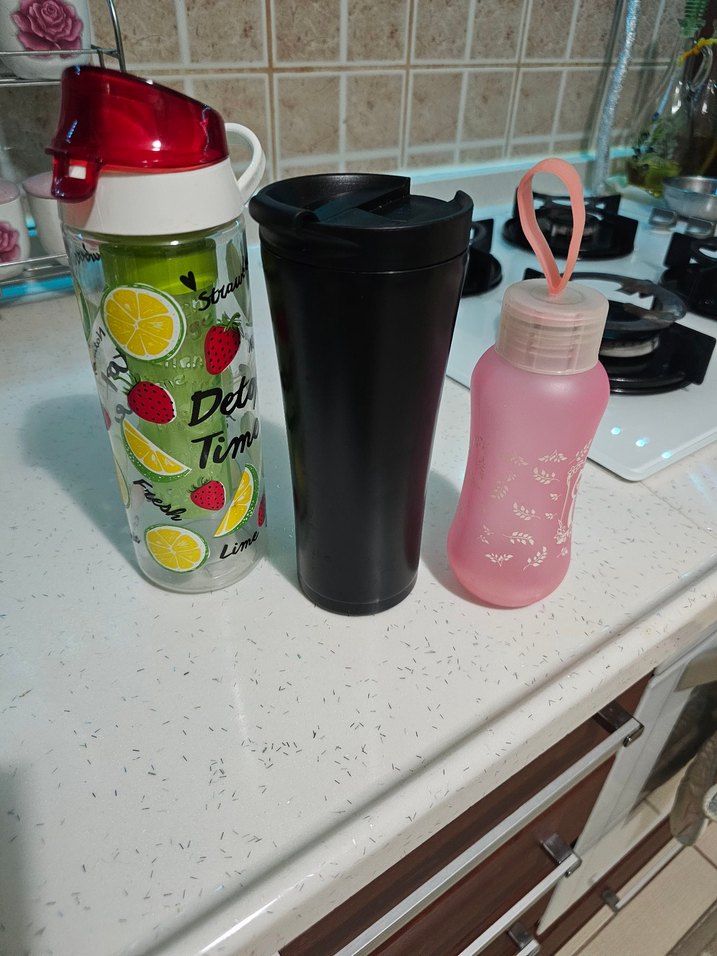 Renkli ve Fonksiyonel 3 Su Şişesi adet fiyat - Görsel 2