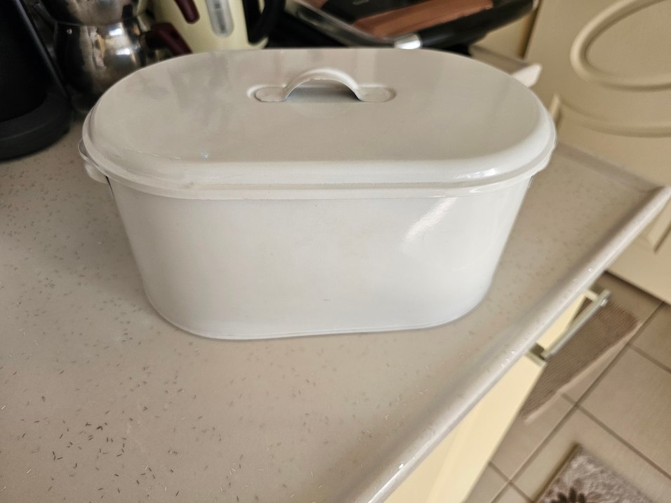 Beyaz Kapaklı Ekmek Kutusu - Görsel 2