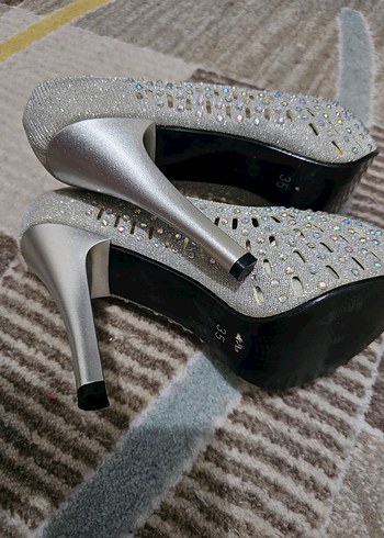 Gri Desenli Taşlı Kadın Topuklu Ayakkabı - Görsel 2