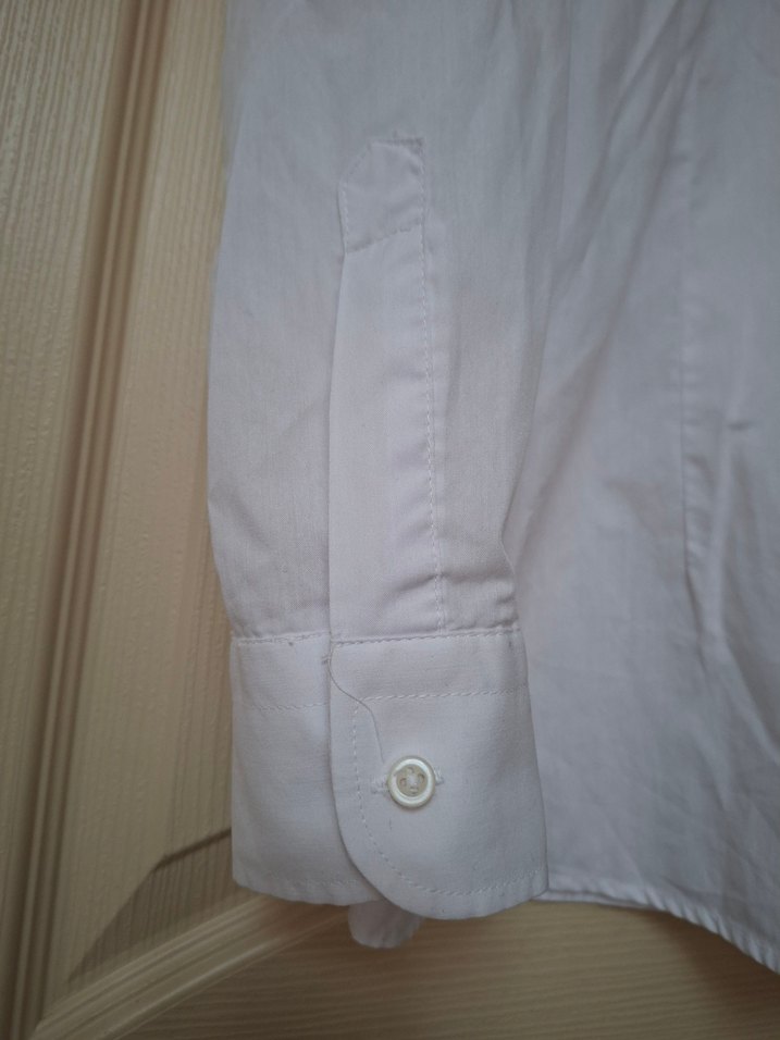 Düğmeli Beyaz Kadın Gömlek - Görsel 2