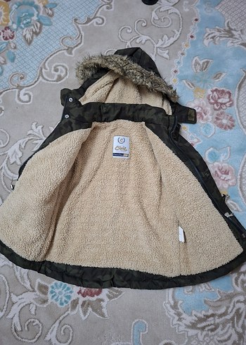 Kürk Detaylı Kamuflaj Kapüşonlu Erkek Çocuk Mont - Görsel 4