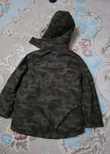 Kürk Detaylı Kamuflaj Kapüşonlu Erkek Çocuk Mont - Görsel 5