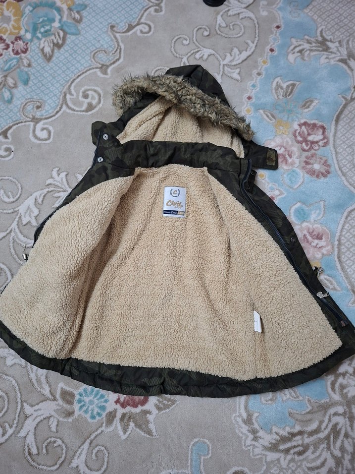 Kürk Detaylı Kamuflaj Kapüşonlu Erkek Çocuk Mont - Görsel 4