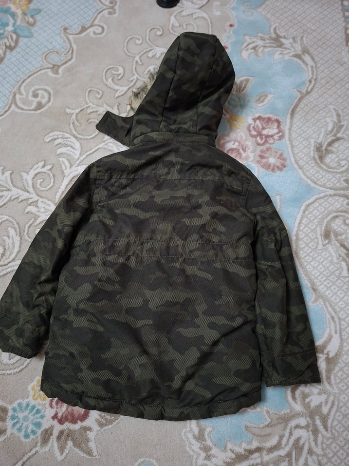 Kürk Detaylı Kamuflaj Kapüşonlu Erkek Çocuk Mont - Görsel 5