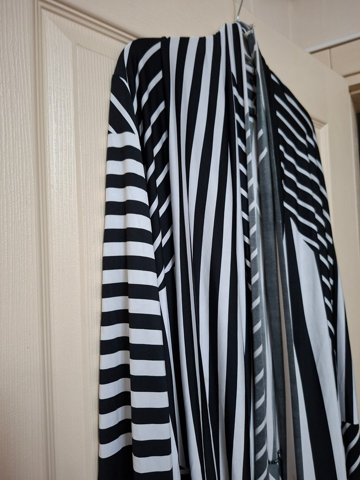 Zebra Desenli Yazlık Hırka - Görsel 4