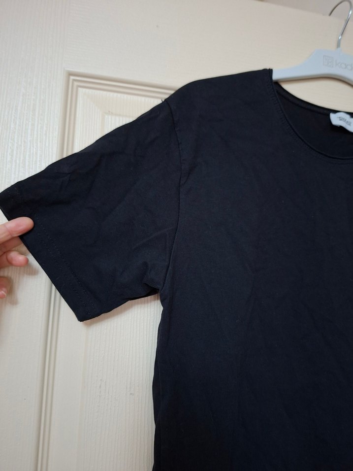 Kadın Siyah Kısa Kollu Tişört - Görsel 3