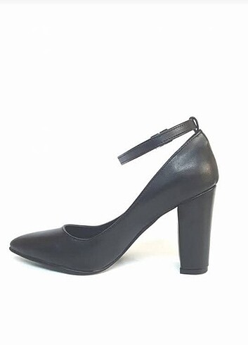 Diğer Bilekten bağcıklı stiletto