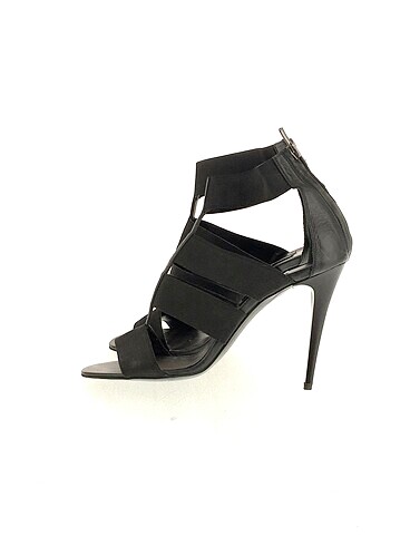 Elle Sandalet %70 İndirimli.