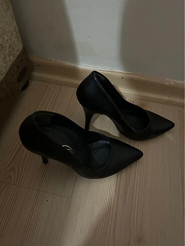 Diğer Stiletto