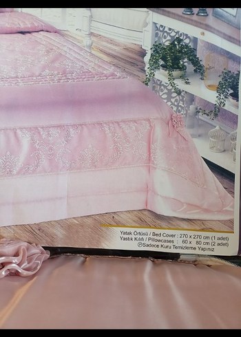 Nakışlı Pembe Yatak Örtüsü - Görsel 2