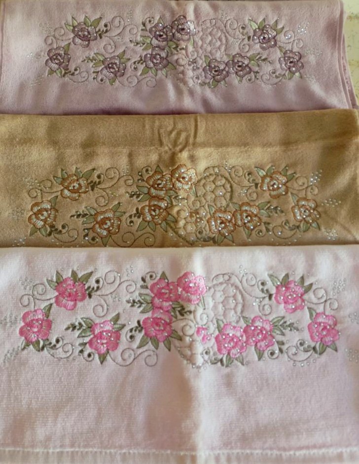 Nakışlı Pembe Havlu Seti - Görsel 5