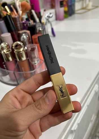Yves Saint Laurent Altın Ruj