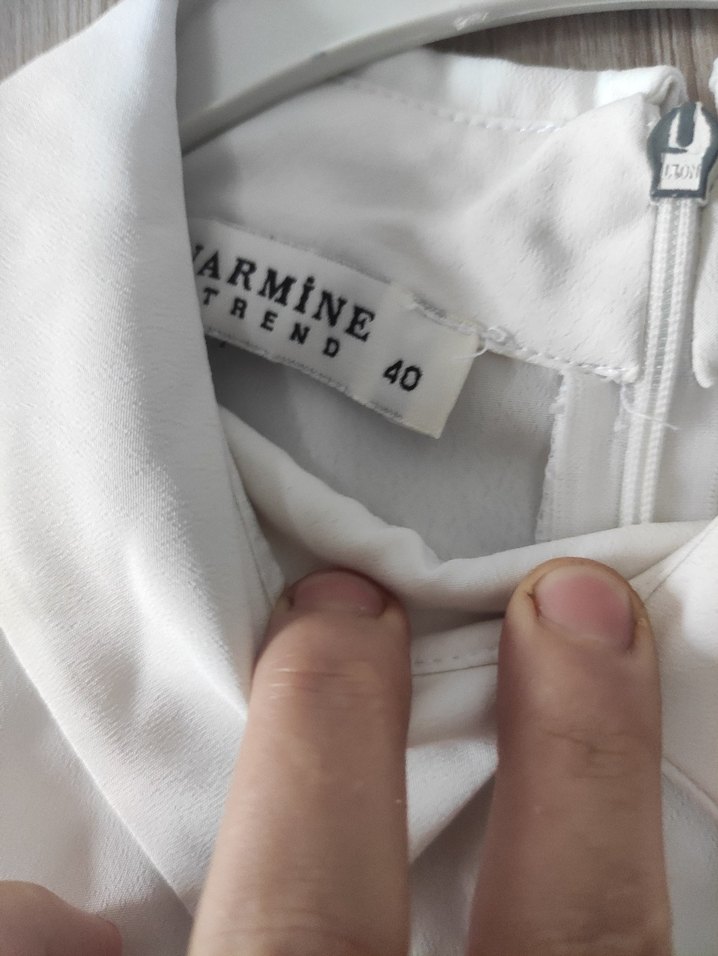 Beyaz Uzun Kollu Minimalist Bluzu - Görsel 5