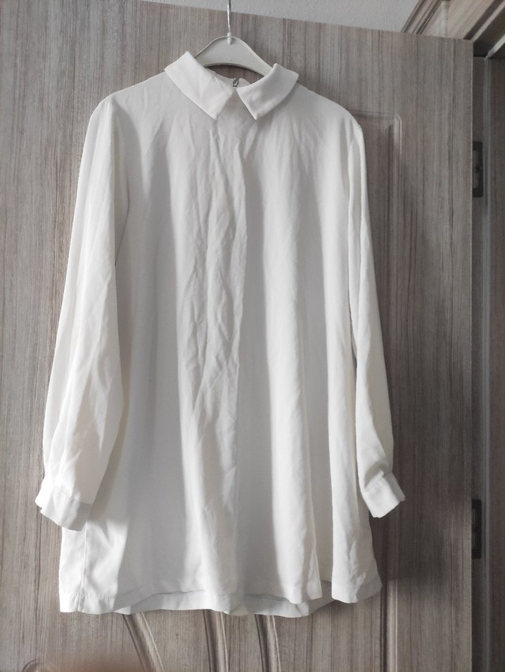 Beyaz Uzun Kollu Minimalist Bluzu - Görsel 3