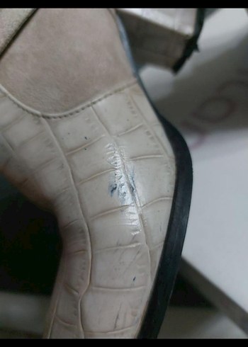 Bej Yılan Desenli Tokalı Kadın Bot - Görsel 6