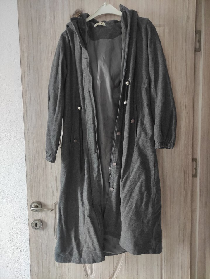 Gri Uzun Yün Kadın Kaban Kürklü Kapüşonlu - Görsel 5