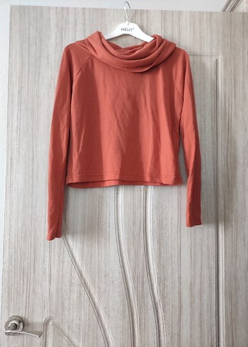 Yumuşak Kumaşlı Salaş Yaka Detaylı Kadın crop kazak - Görsel 4