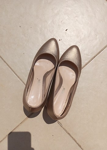 Simli Stiletto Topuklu Ayakkabı