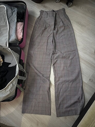 Bershka kumaş pantolon