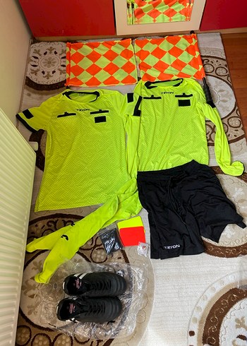 Sarı Kısa ve uzun Kollu Atletik Forma Takımı