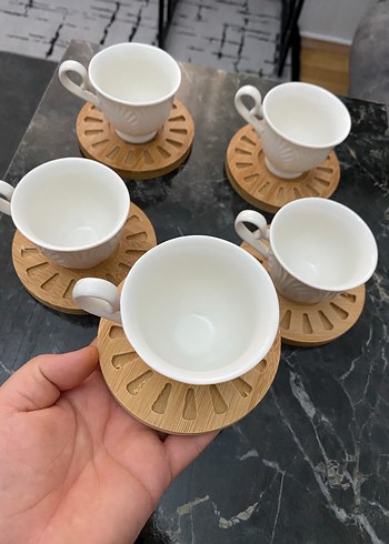 Beyaz Seramik 5'li Fincan Seti ve Ahşap Altlıklar - Görsel 3