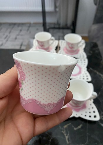 Pembe Desenli 6'lı Fincan ve Tabak Seti - Görsel 5