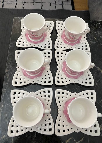 Pembe Desenli 6'lı Fincan ve Tabak Seti - Görsel 2