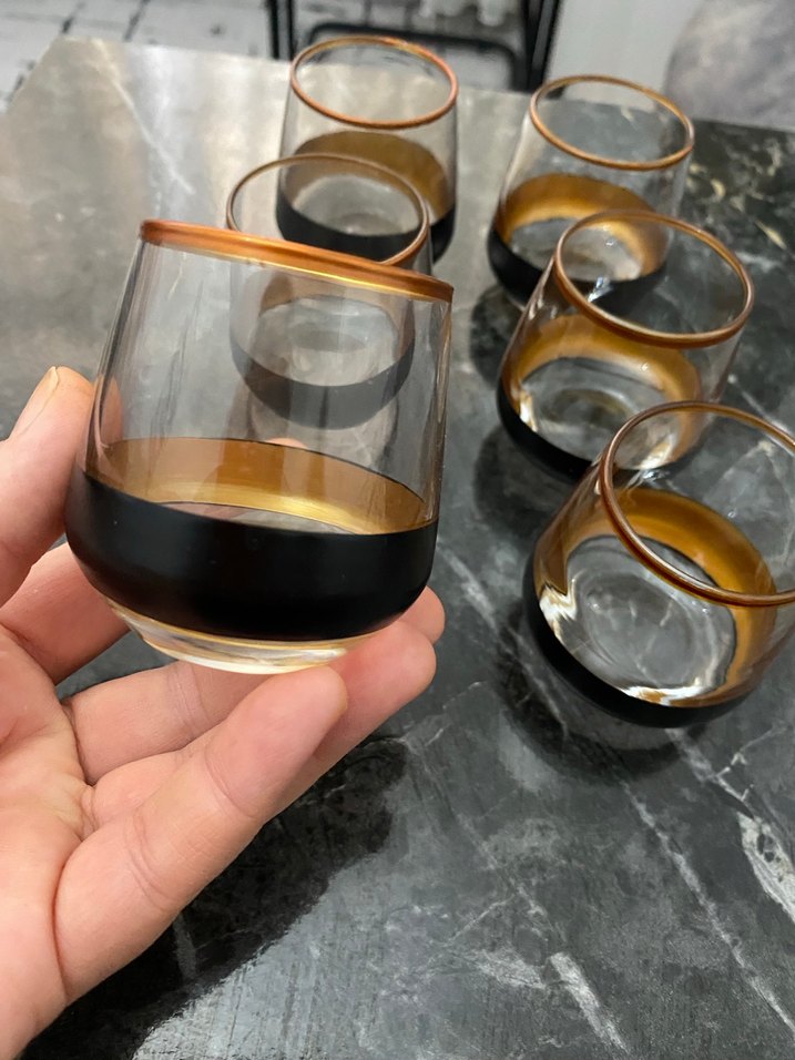 Altın Kenarlı Koyu Renkli Cam Bardak Seti - Görsel 2
