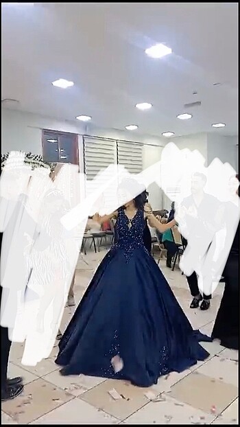 Nişan elbisesi tacı ve küpesiyle birlikte - Görsel 7