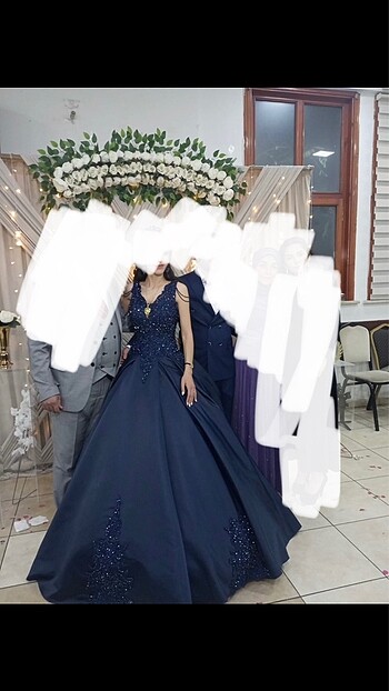 Nişan elbisesi tacı ve küpesiyle birlikte - Görsel 6