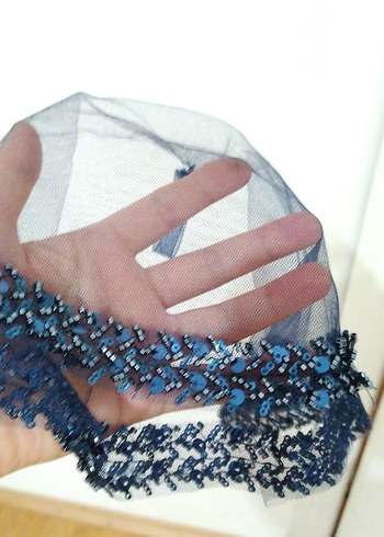 Nişan elbisesi tacı ve küpesiyle birlikte - Görsel 12