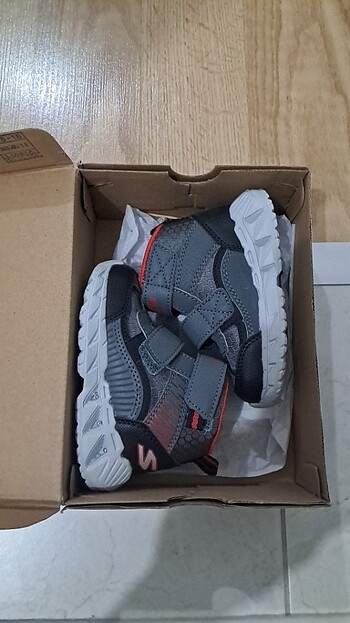 Skechers erkek bebek ışıklı bot 11 cm