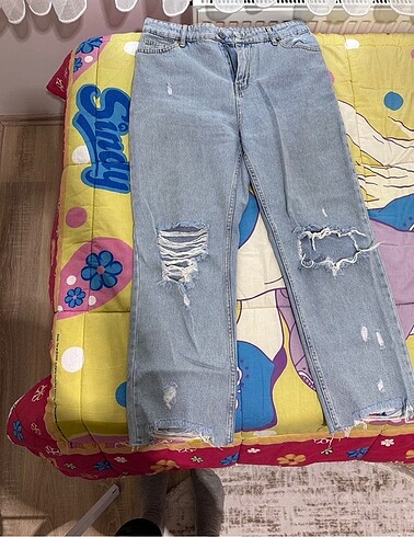 Yırtık jean