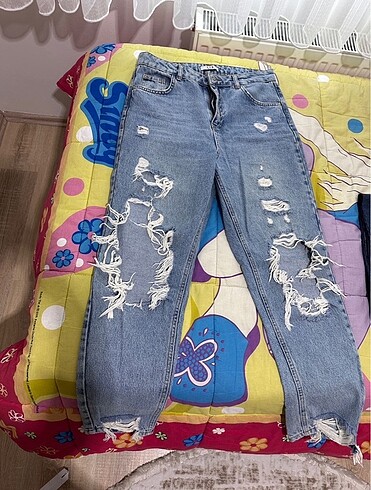 Yırtık jean