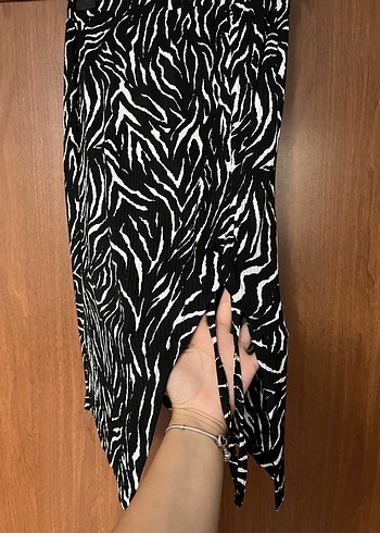 38 Beden Zebra Desenli Pilili Midi Etek