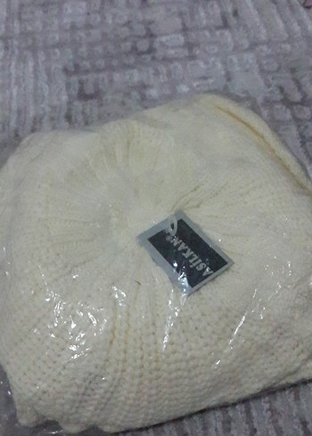 Beyaz Örgü Kadın Eldiveni ve Bere Seti - Görsel 6