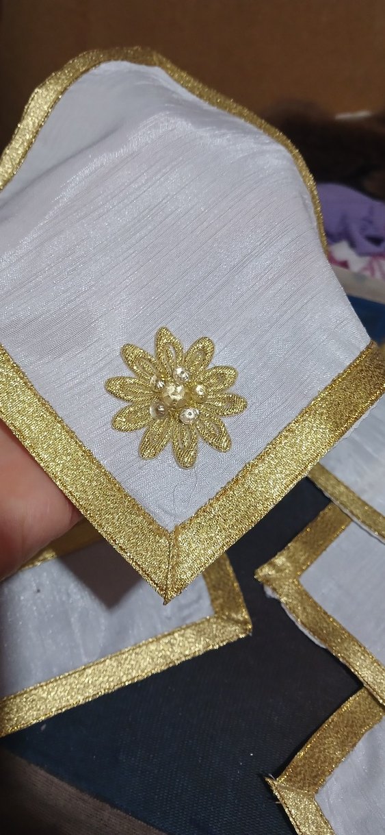 Beyaz ve Altın Detaylı kokteyl peçete - Görsel 5