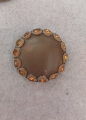 Bej Yuvarlak taşlı düğmeler - Görsel 3