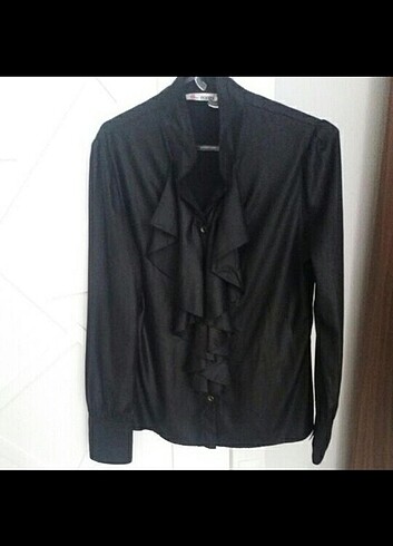 Siyah deri mat görünümlü gömlek