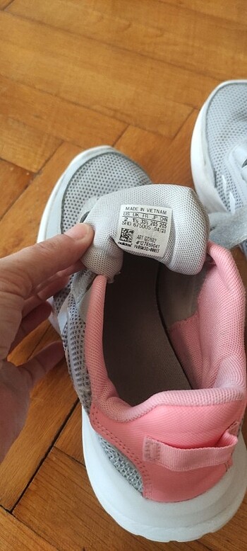 32 Beden Orjinal Adidas çocuk spor ayakkabı 32 numara 