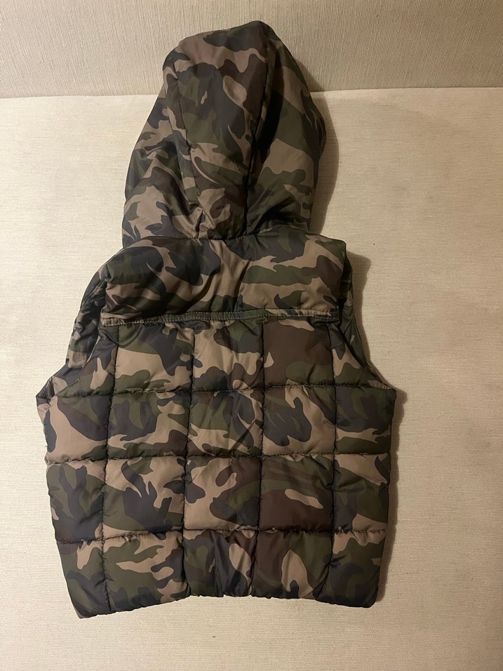 Erkek Çocuk Kamuflaj Desenli Kapüşonlu Yelek - Görsel 2