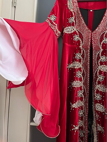 s Beden ACİL SATILIK SIFIR KIRMIZI KAFTAN BİNDALLI
