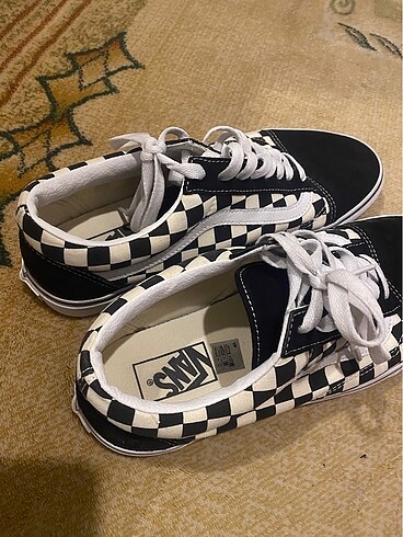 Vans 42