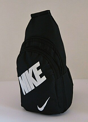 Nike bodybag göğüs ve sırt çantası