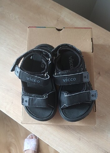 25 Beden siyah Renk Vicco sandalet