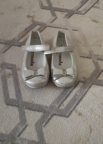 Beyaz Kız Çocuk Rugan Babet Ayakkabı - Görsel 3