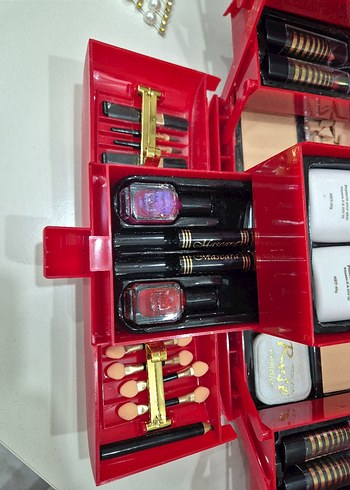 Renkli Makyaj Seti - Kırmızı Kutuda - Görsel 6