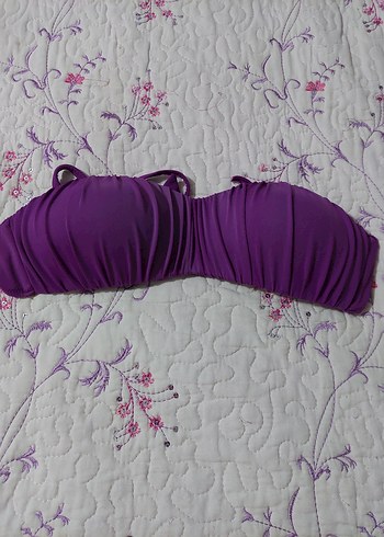 l Beden mor Renk Penti Katlı Mor, Sarı ve Lila Bikini Üstleri